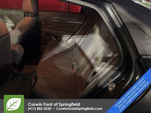 Used 2023 Hyundai Elantra SEL w/ Convenience Package image 10