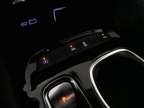 Used 2023 Buick Envision Essence image 23