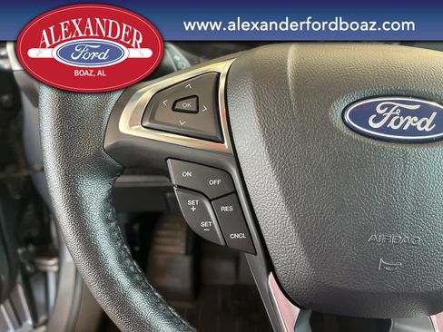 Used 2022 Ford Edge SEL w/ Sport Appearance Package AWD/4WD image 25
