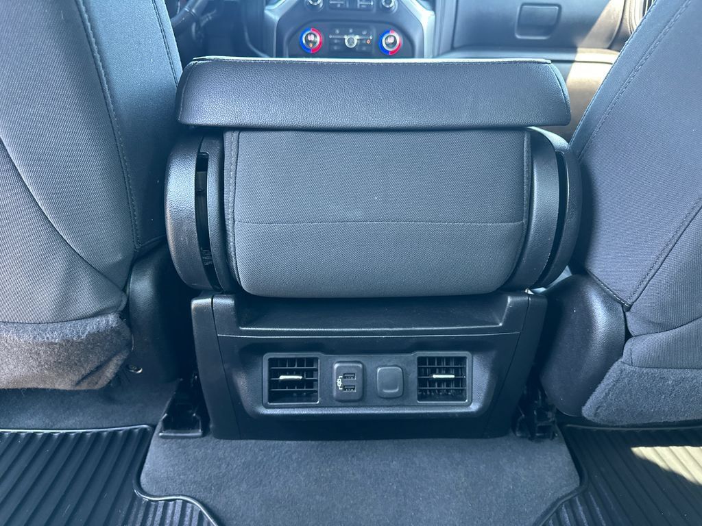Used 2022 Chevrolet Silverado 1500 LT w/ Bed Protection Package AWD/4WD image 22