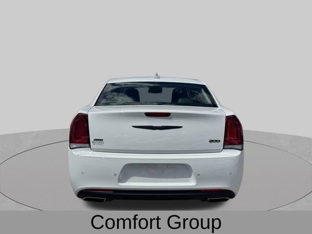 Certified 2021 Chrysler 300 Touring L AWD/4WD image 7