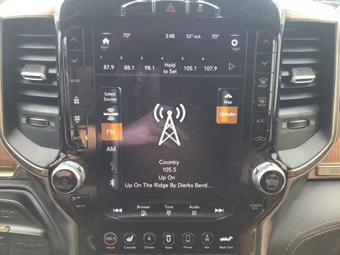 Used 2019 RAM 2500 Limited w/ Cold Weather Group AWD/4WD image 18