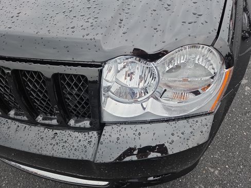 Used 2007 Jeep Grand Cherokee SRT8 w/ SRT Option Group I AWD/4WD image 21