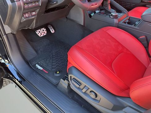 Used 2025 Toyota Tacoma TRD Pro image 28