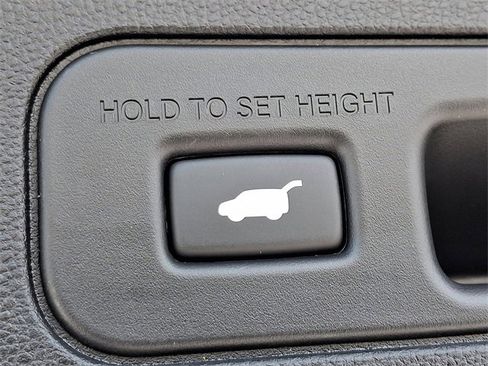 Certified 2025 Acura MDX SH-AWD image 31