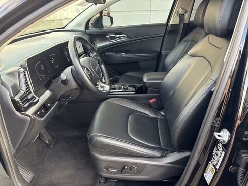 Certified 2024 Kia Sportage EX image 11