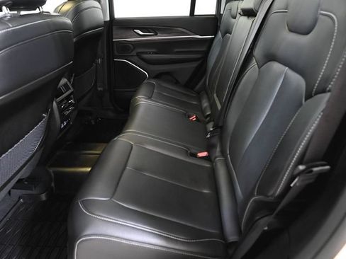 Used 2023 Jeep Grand Cherokee 4WD 4xe image 8