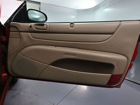 Used 2004 Chrysler Sebring LXi w/ Electronics Convenience Group FWD image 34