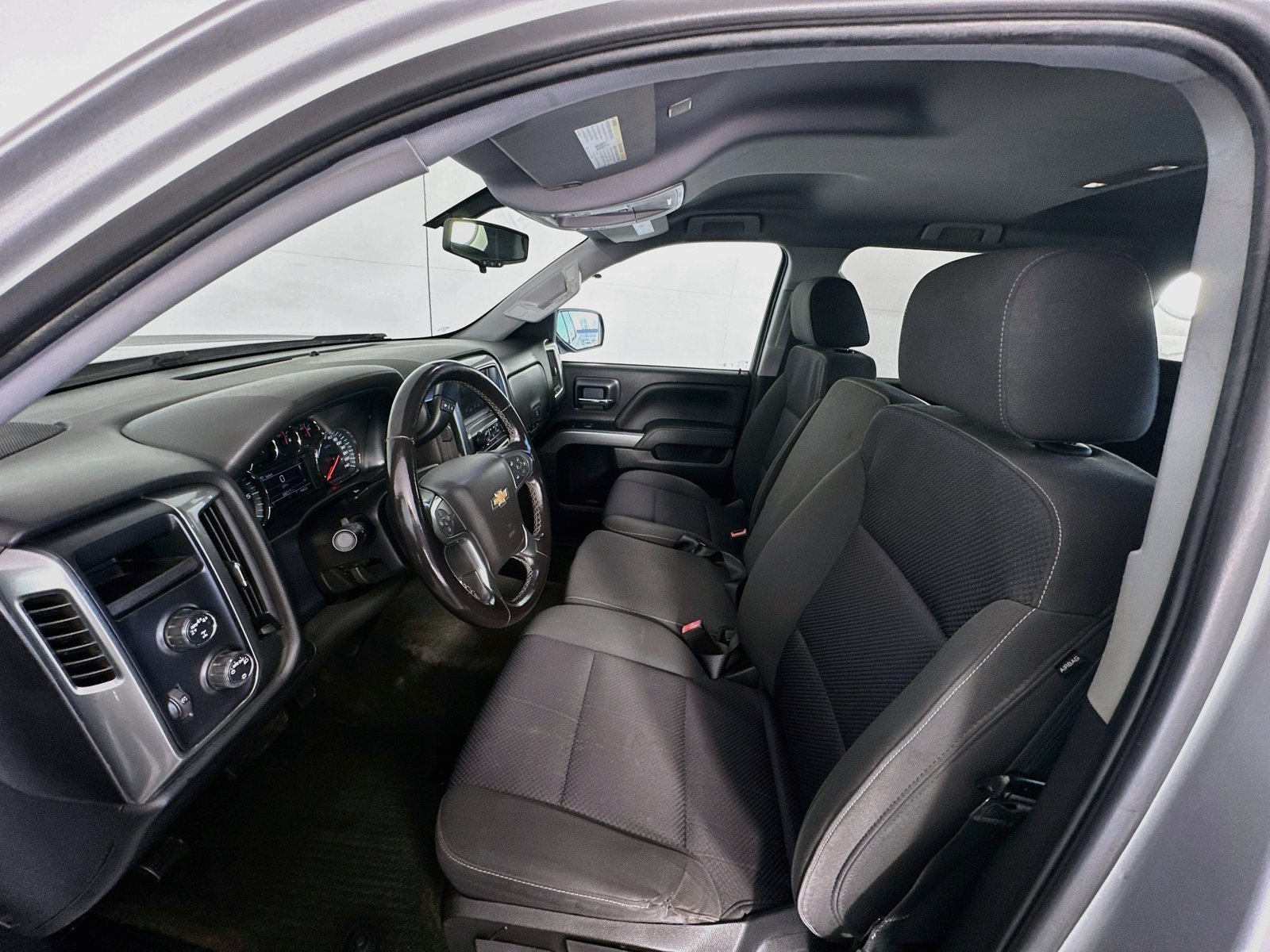 Used 2018 Chevrolet Silverado 1500 LT AWD/4WD image 20