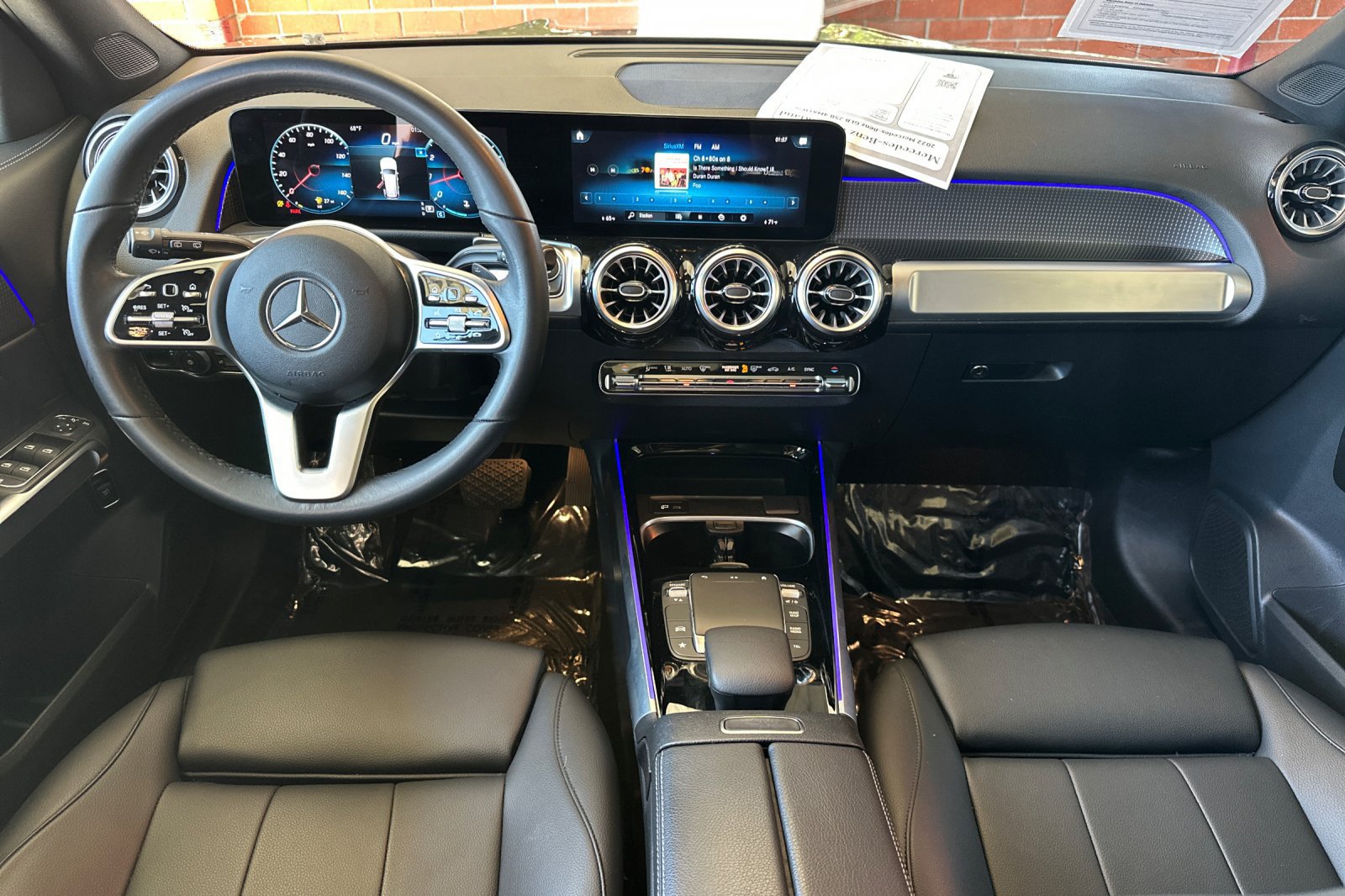 Used 2022 Mercedes-Benz GLB 250 4MATIC image 16