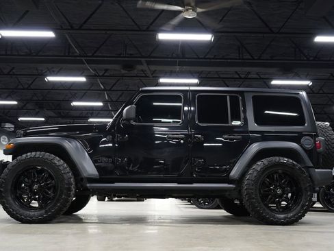 Used 2020 Jeep Wrangler Unlimited Sport AWD/4WD image 2