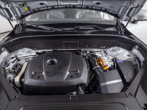 Used 2025 Volvo XC90 T8 Ultra w/ Protection Package image 48