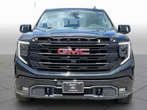Used 2022 GMC Sierra 1500 Elevation w/ Elevation Premium Package AWD/4WD image 4