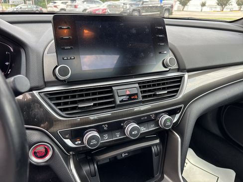 Used 2019 Honda Accord Sport image 19