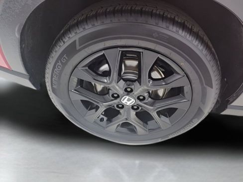 Used 2025 Honda HR-V Sport image 13