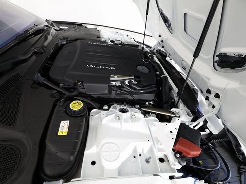 Used 2023 Jaguar F-TYPE R image 43