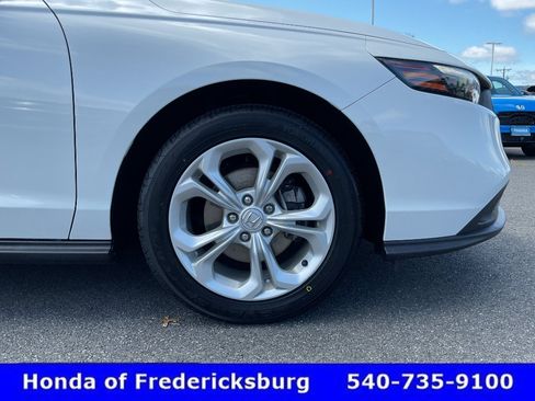 Used 2023 Honda Accord LX image 12