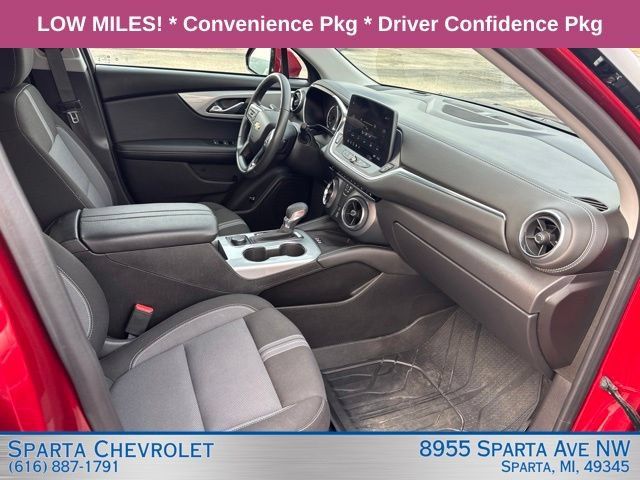 Used 2024 Chevrolet Blazer LT w/ Convenience Package FWD image 27