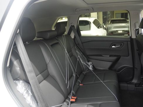 New 2026 Nissan Rogue SV FWD image 19