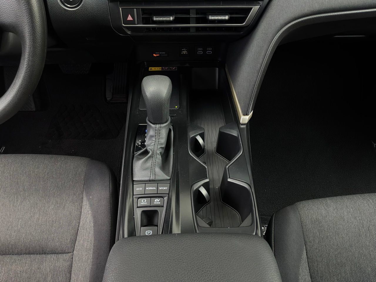 Used 2026 Toyota Camry LE FWD image 15