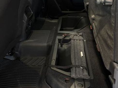 Certified 2024 Ford Ranger XLT w/ FX4 Off-Road Package image 7