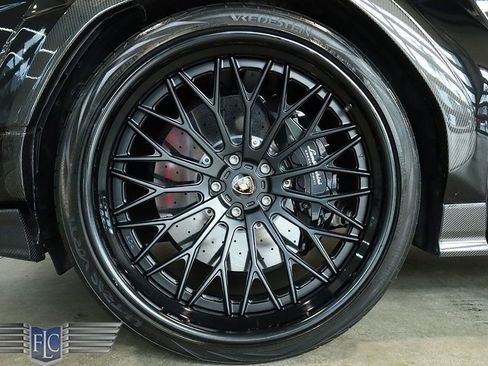 Used 2023 Lamborghini Urus Performante image 43