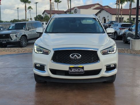 Used 2020 INFINITI QX60 Luxe w/ Essential Package FWD image 6