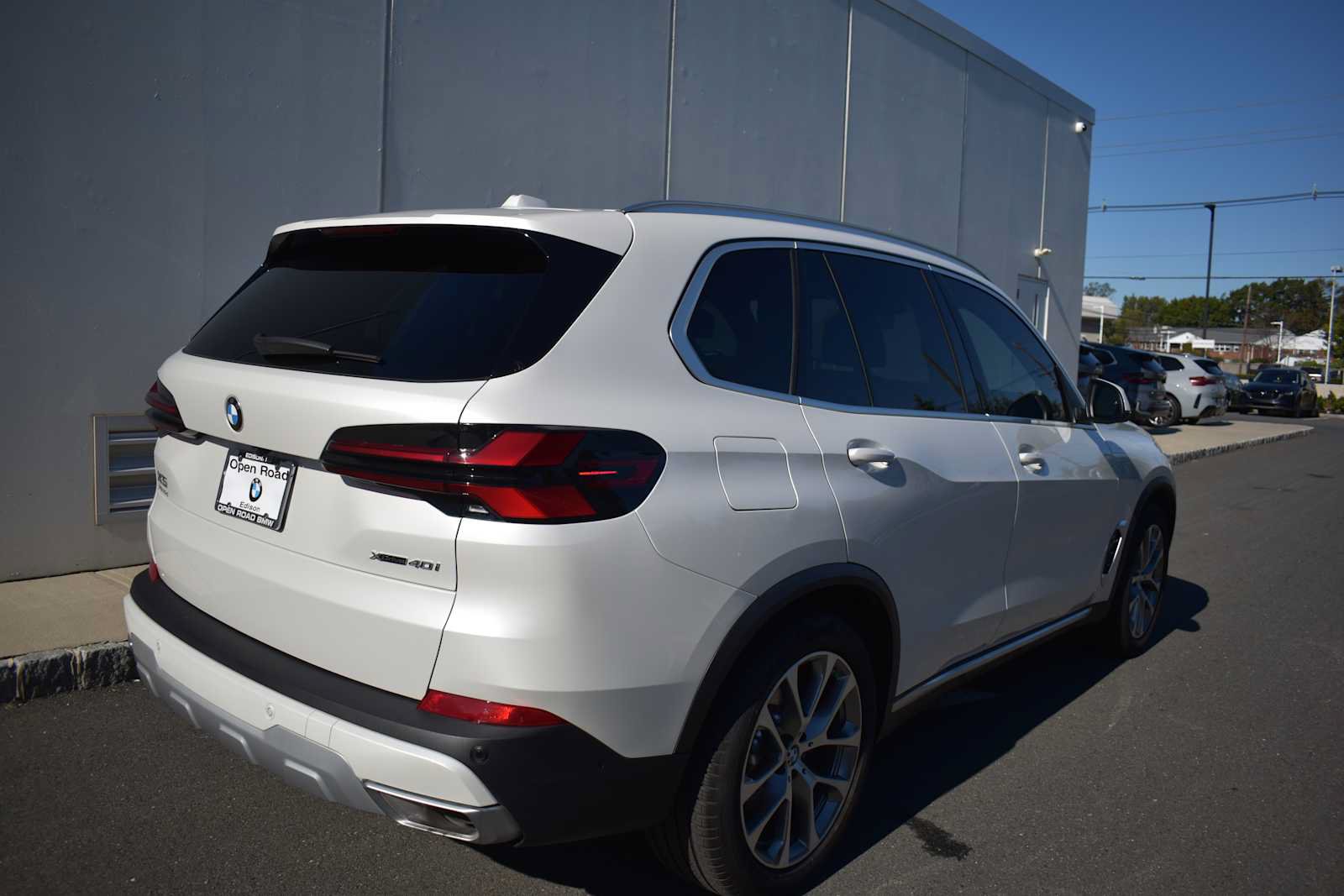 Used 2025 BMW X5 xDrive40i w/ Climate Comfort Package AWD/4WD image 5