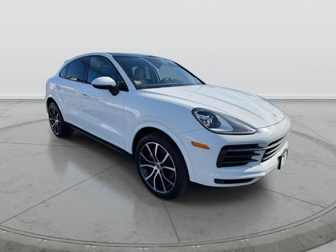 Used 2023 Porsche Cayenne Platinum Edition image 1