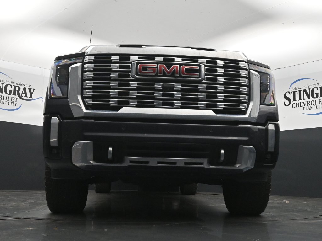 Used 2024 GMC Sierra 2500 Denali w/ Denali Reserve Package AWD/4WD image 27