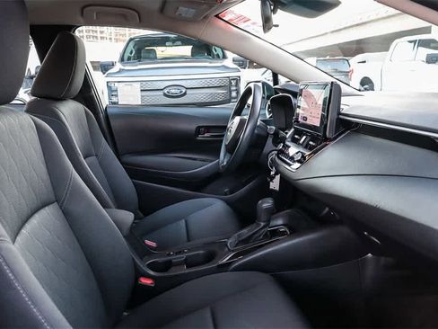 Used 2023 Toyota Corolla LE image 16