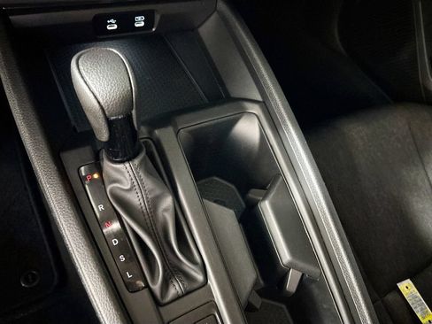 Used 2023 Honda Accord LX image 17