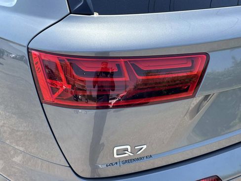 Used 2018 Audi Q7 3.0T Prestige AWD/4WD image 36