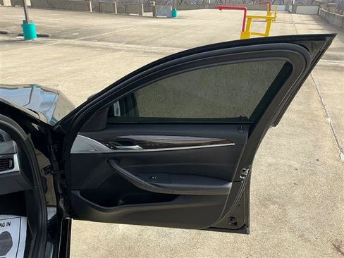 Used 2018 BMW 530i 530i image 30