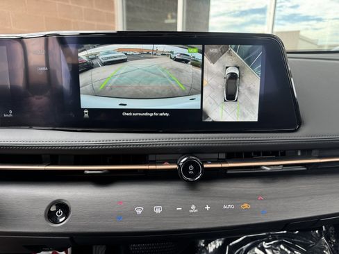 Used 2024 Nissan Ariya FWD image 23