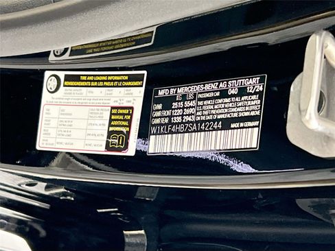 Used 2025 Mercedes-Benz E 350 4MATIC Sedan image 32