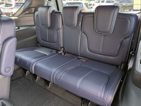 Used 2026 INFINITI QX80 4WD w/ Sport Exterior Package image 15