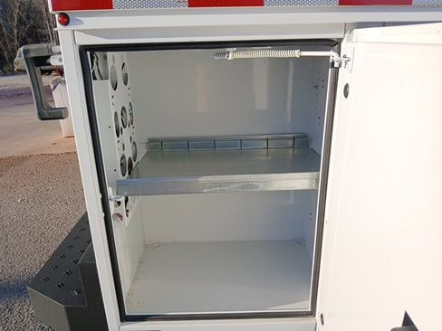 Used 2024 RAM 3500 Tradesman w/ Safety Group image 6