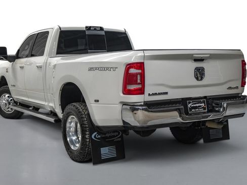 Used 2024 RAM 3500 Laramie w/ Sport Appearance Package AWD/4WD image 8