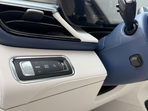 New 2026 Buick Enclave Avenir w/ Super Cruise Package image 14