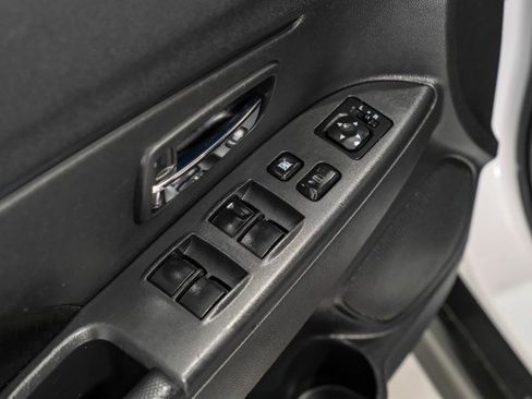 Used 2020 Mitsubishi Outlander Sport ES image 39