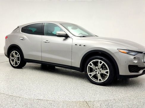 Used 2017 Maserati Levante 3.0L image 3