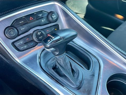 Used 2017 Dodge Challenger SXT RWD image 15