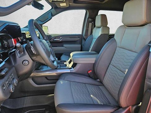 New 2026 Chevrolet Silverado 1500 ZR2 AWD/4WD image 4