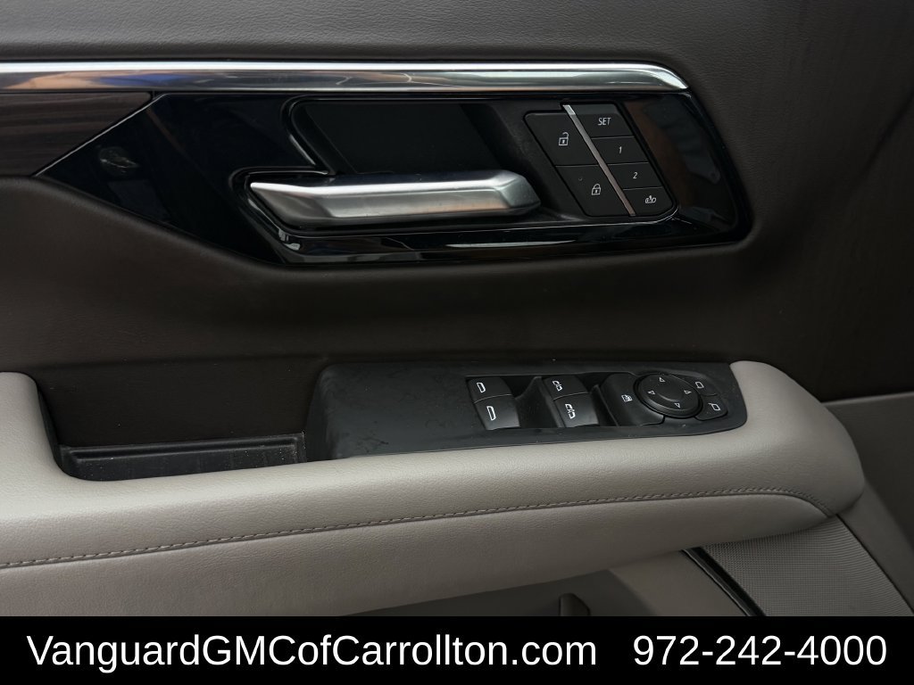 Used 2025 Chevrolet Tahoe LT RWD image 25
