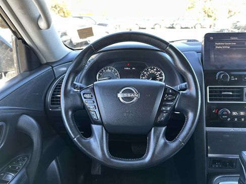 Used 2021 Nissan Armada SV image 11