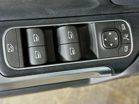 Used 2024 Mercedes-Benz EQB 250+ image 15