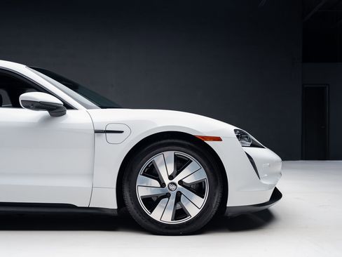 Used 2023 Porsche Taycan w/ Premium Package image 35