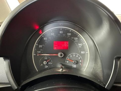 Used 2009 Volkswagen Beetle Blush FWD image 15