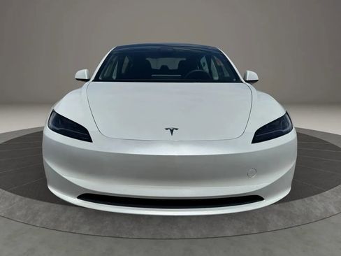 Used 2024 Tesla Model 3 Standard Range RWD image 3